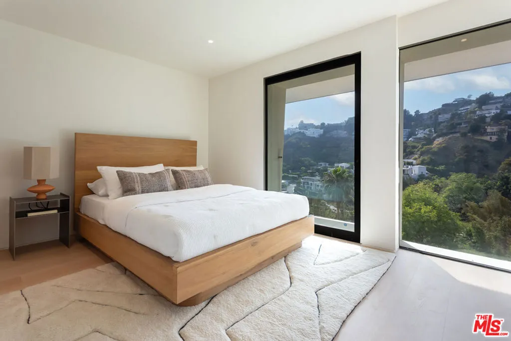 1943 Sunset Plaza Drive, Los Angeles, California 90069 home-pic-22